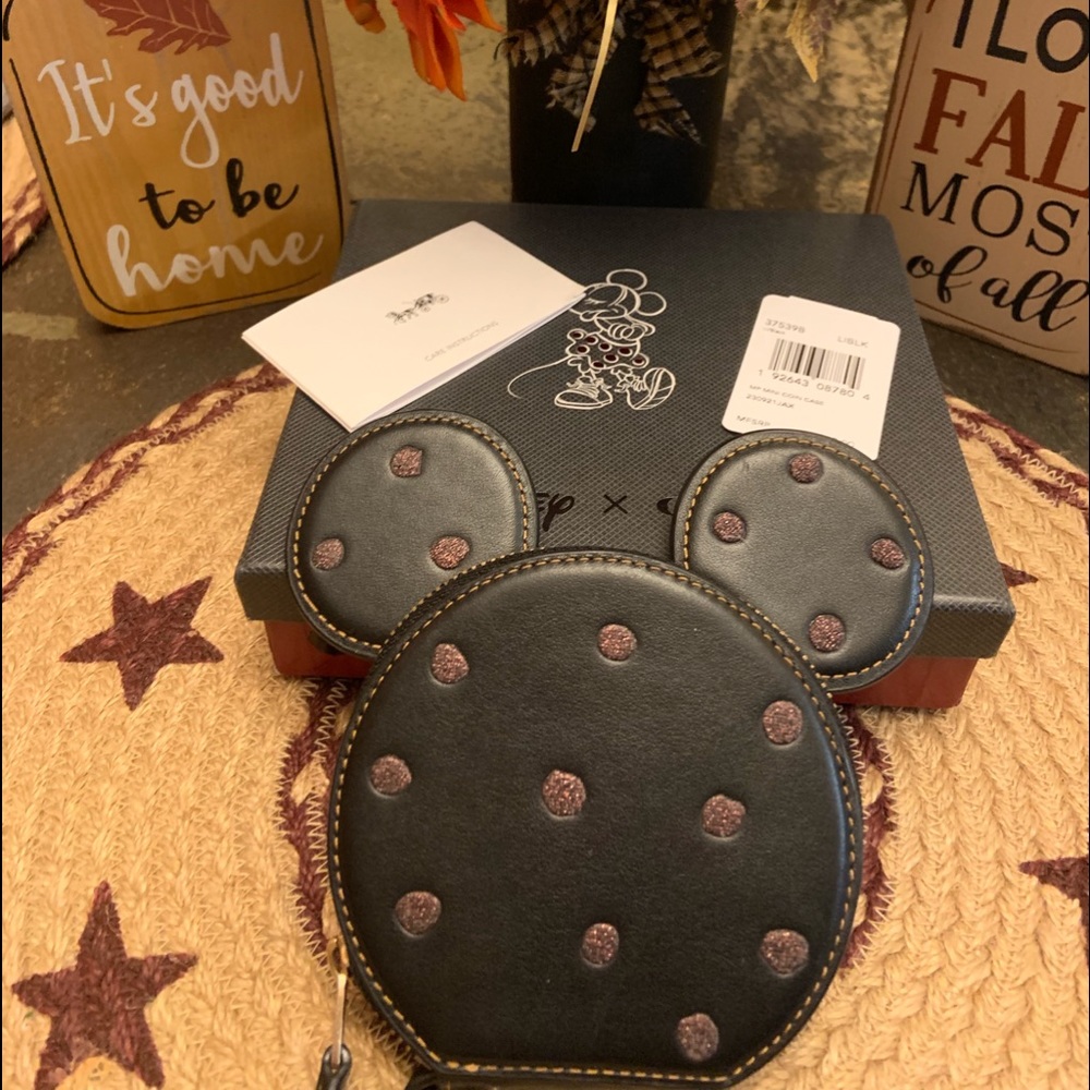 Coach Disney Coin/Cc Wristlet EUC with tags